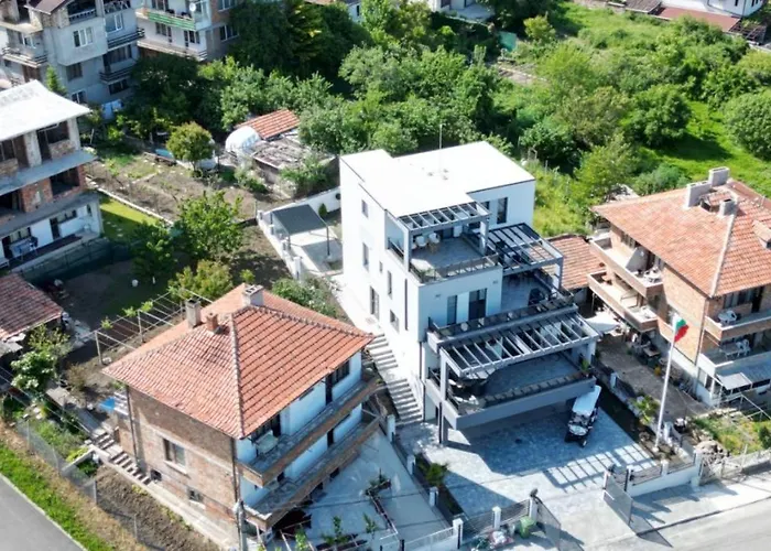 обзор-стая 3* Obzor